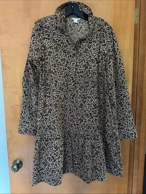 Caslon Leopard Print Dress in Tan & Black with Tiered Ruffle Bottom. Size L.